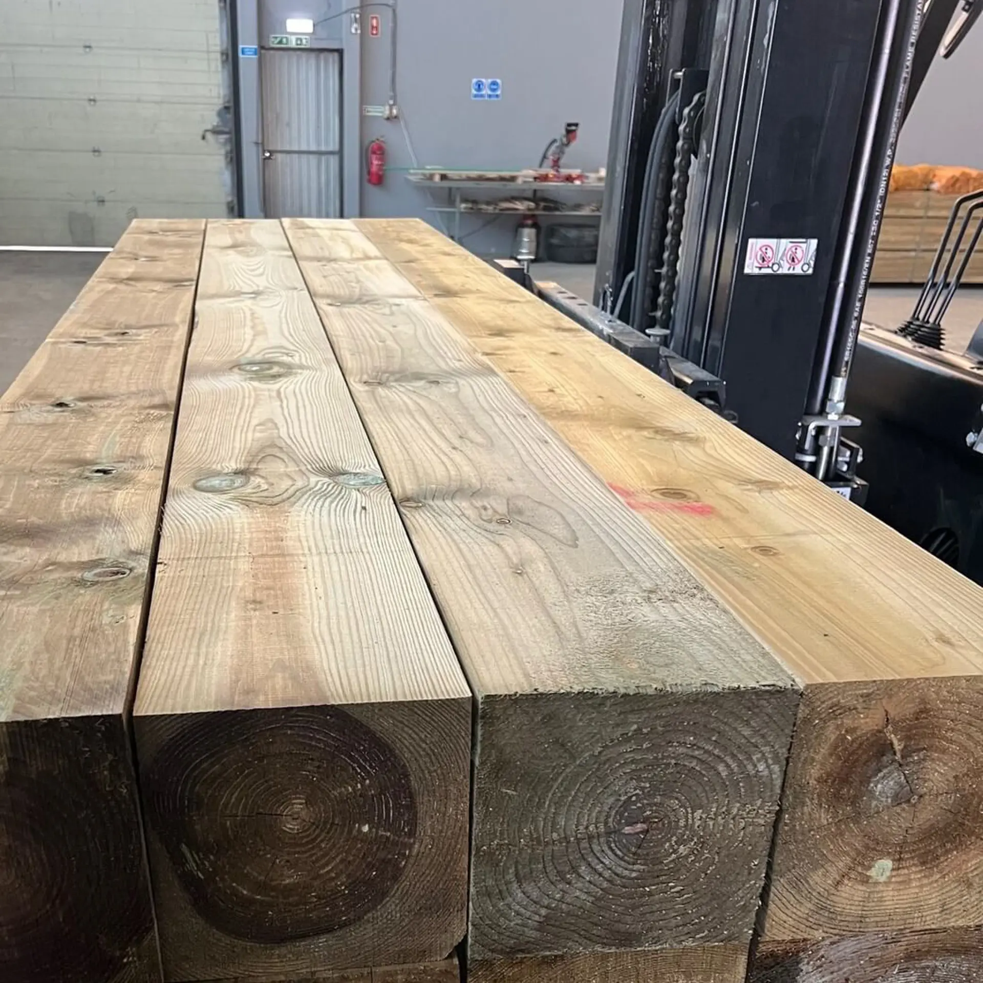 Pine Solid Beams Prepared - 200 x 200 x 3000