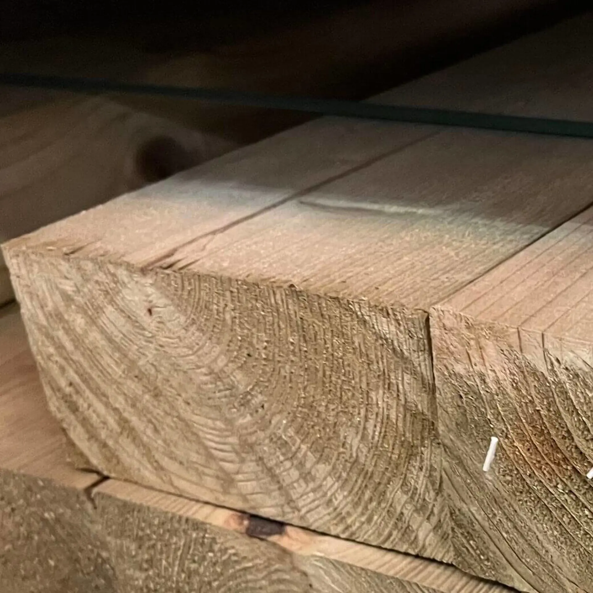 Vigas de Pinho Aparelhado - 75 x 145 x 2400