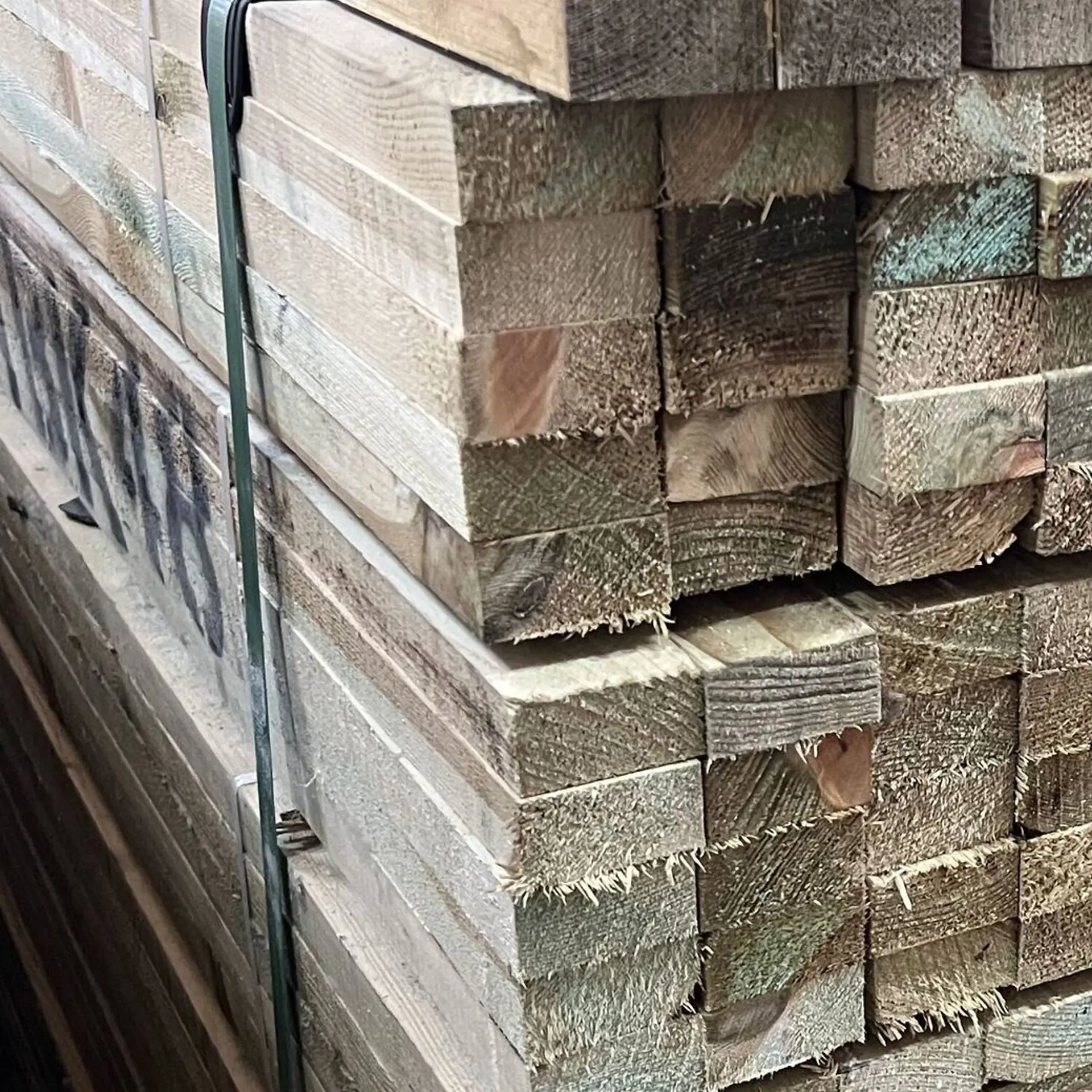 Pine Slats Rugged - 25 x 50 x 2400