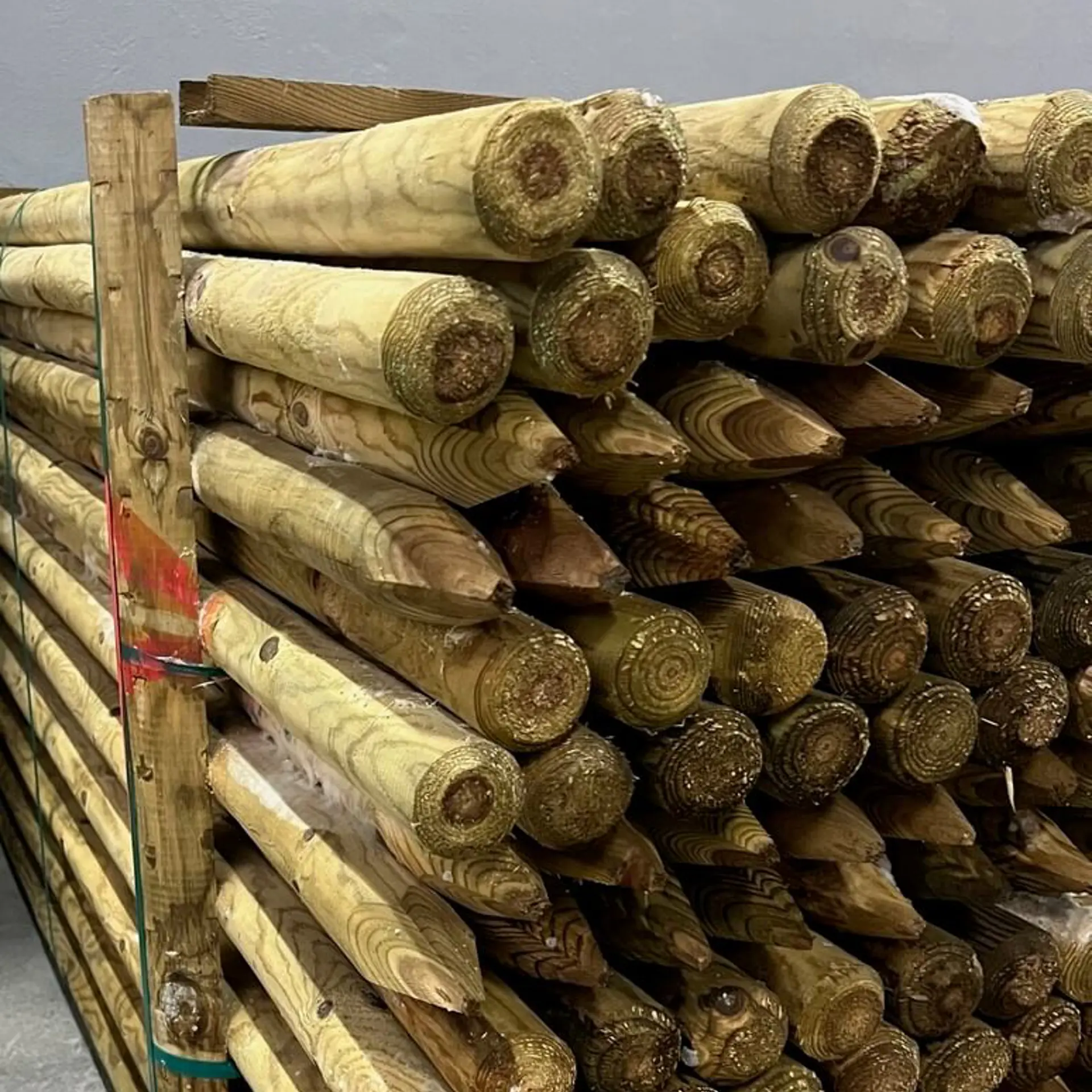 Pine Turned Posts - 90x2000