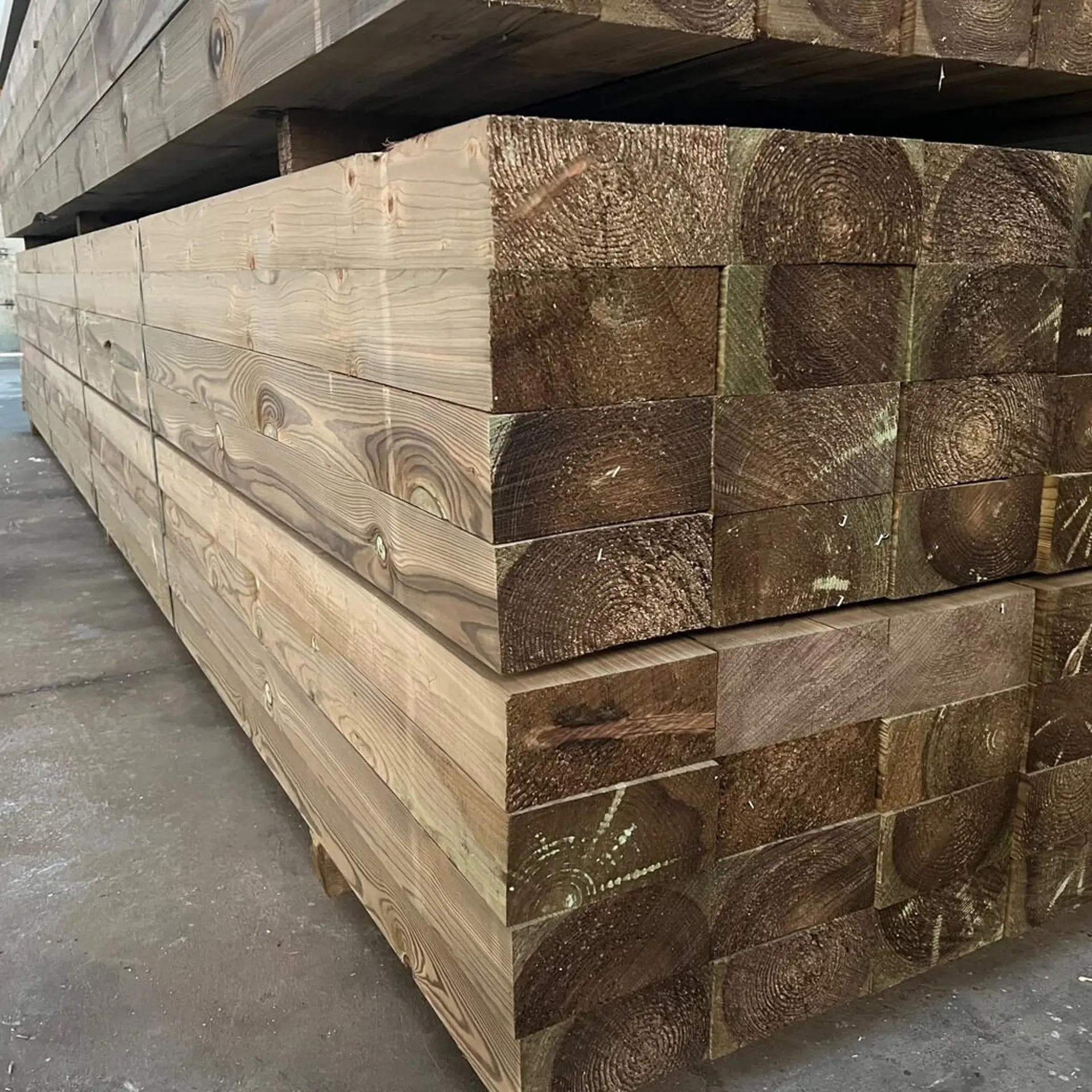 Pine Solid Beams Prepared - 100 x 200 x 6000