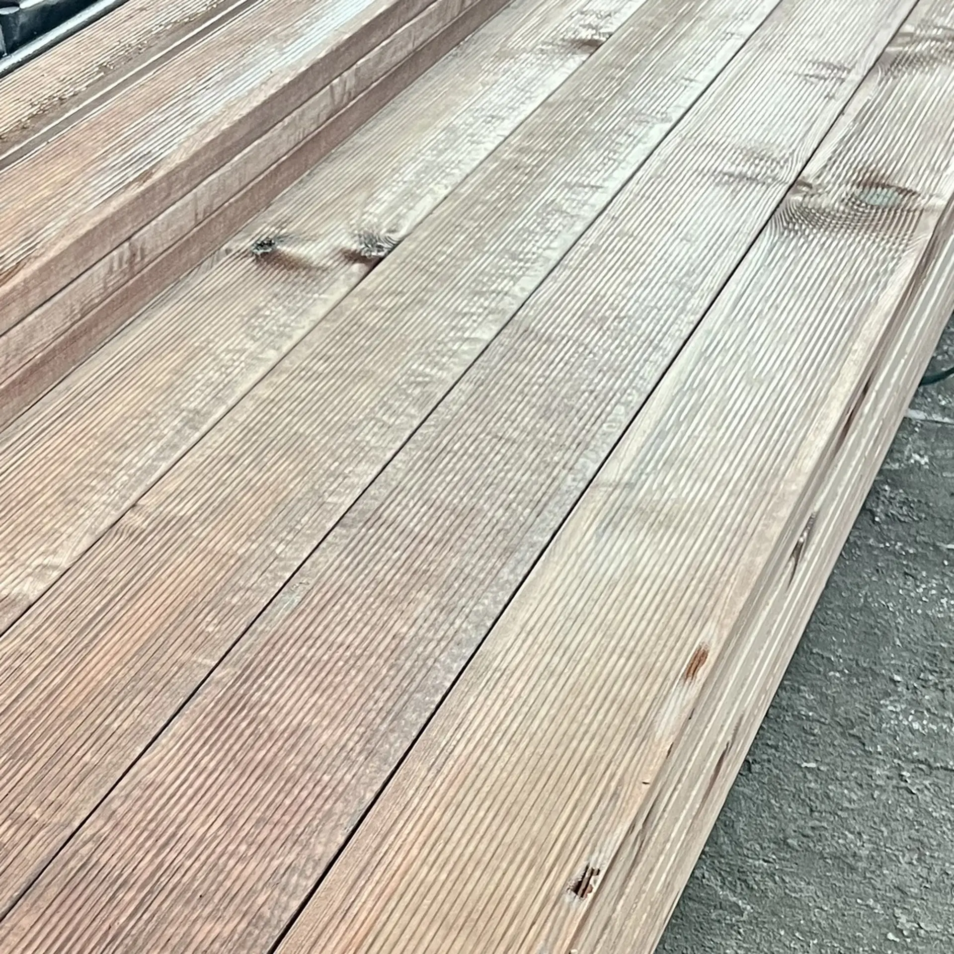 Brown Pine Decks Treated - 28x120x3600 (1 classe)