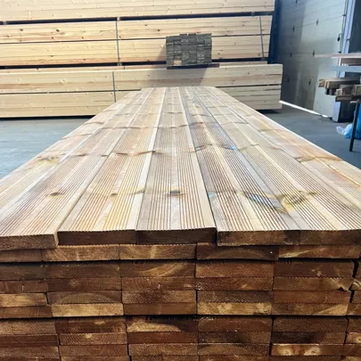 Deck de Pinho Castanho2 - 28x145x3600 (2 classe)
