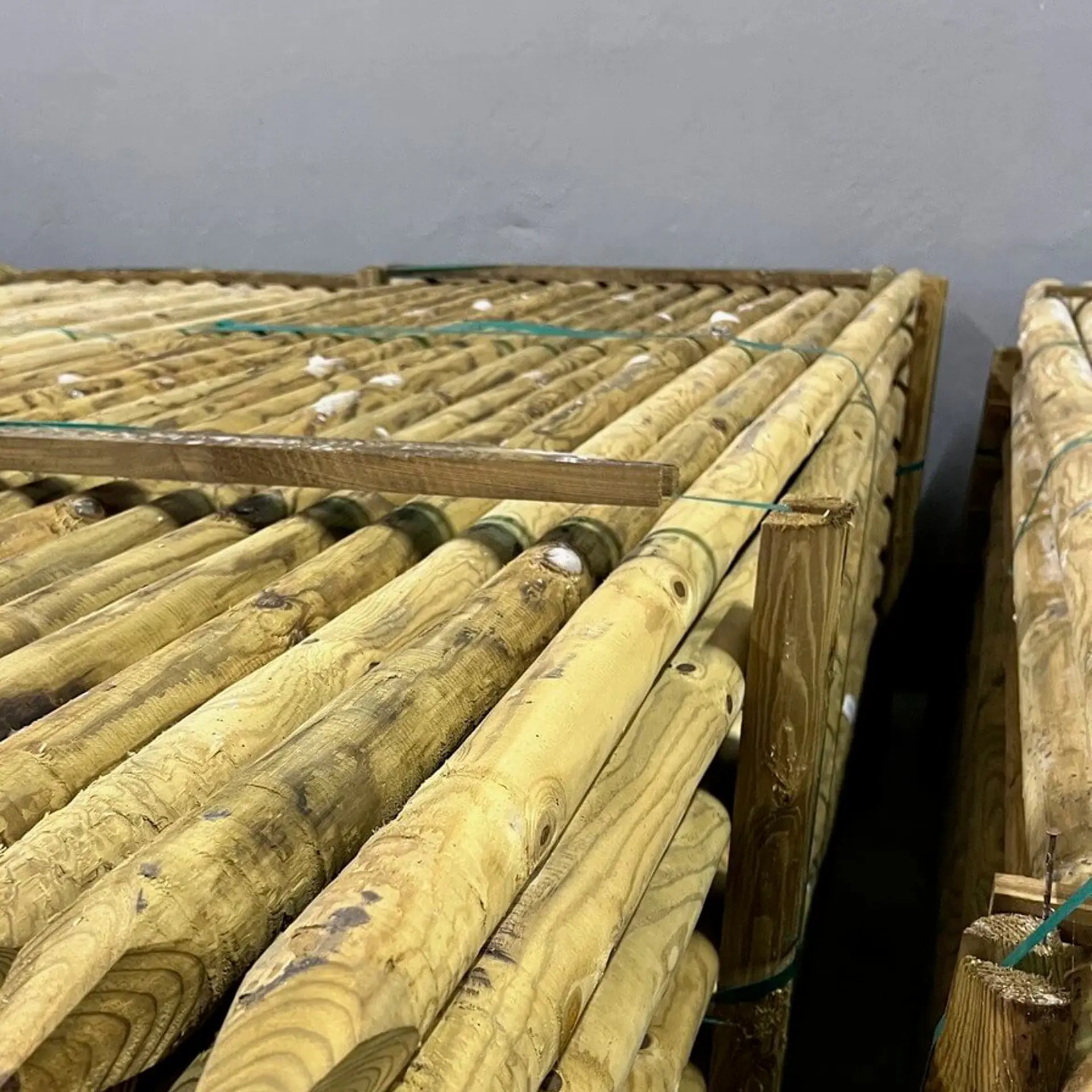 Pine Turned Posts - 90x2000